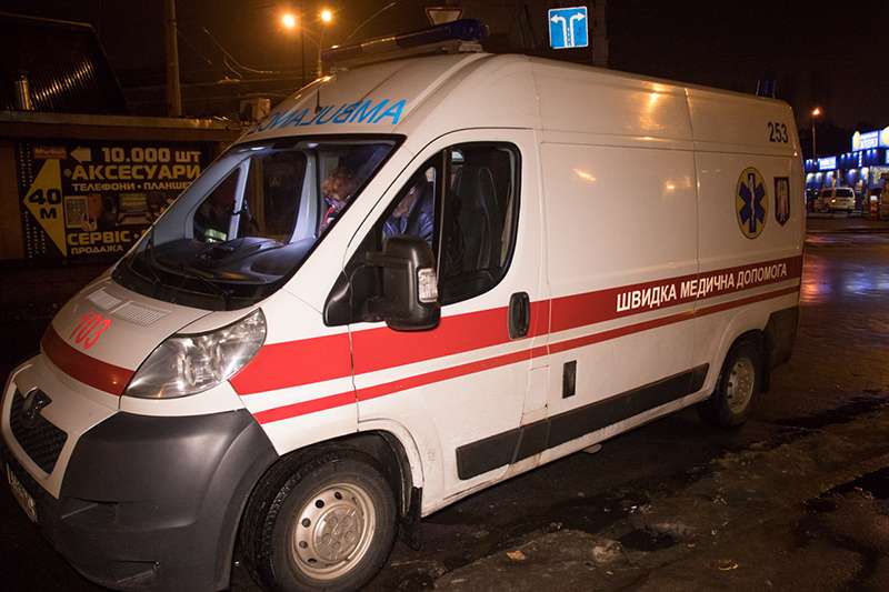 В Киеве возле рынка «Юность» таксист умер за рулем автомобиля