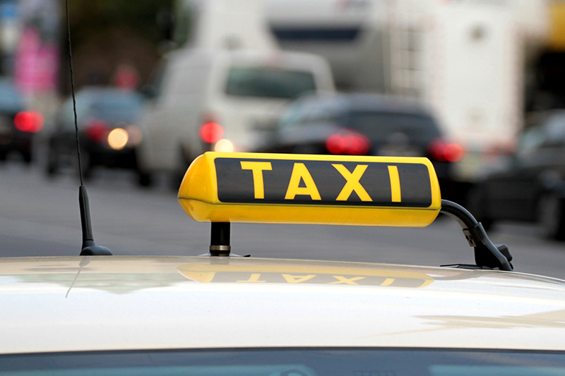 Законодательные новшества в Украине: ждет ли нас кассовый аппарат в такси (онлайн-трансляция)
