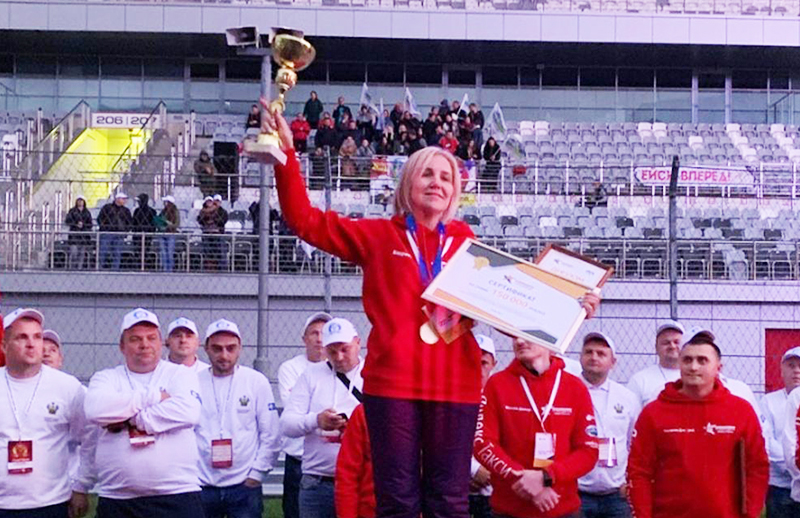 Лучший водитель такси в России - 2019: победителем конкурса стала женщина