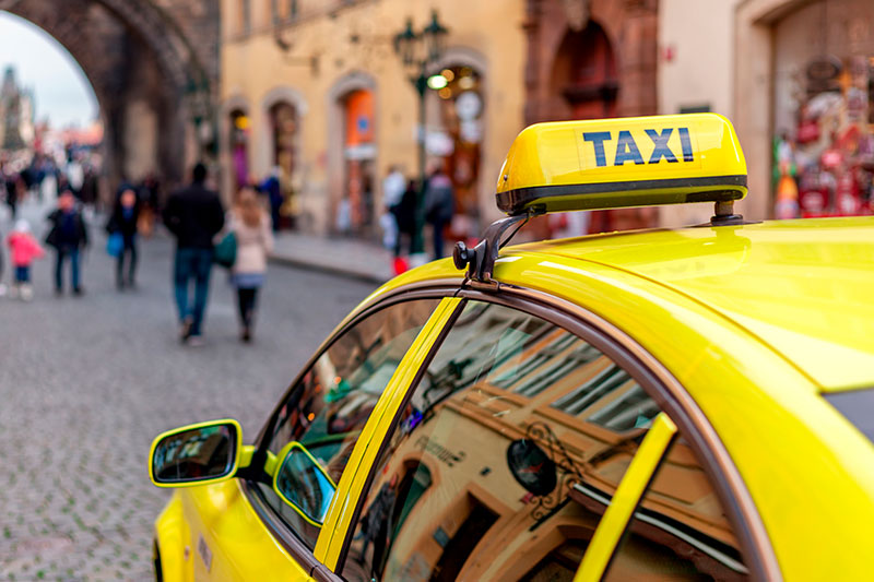 Таксисты в Чехии будут работать по новым правилам