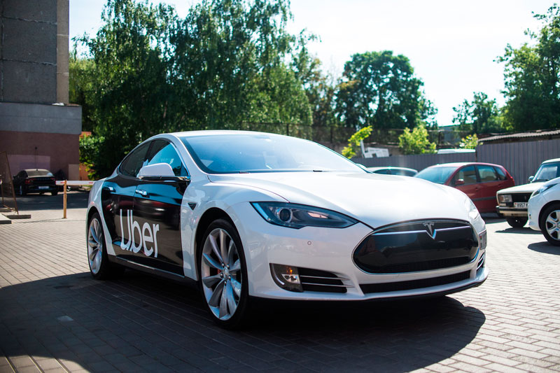 Автопарк Uber будет насчитывать до 50 000 электрокаров Tesla - Новости "Такси Сервис", Украина
