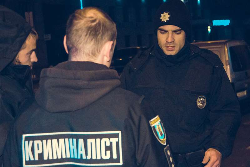 В Киеве возле водитель Uber зажал руку полицейского стеклом и протащил за собой