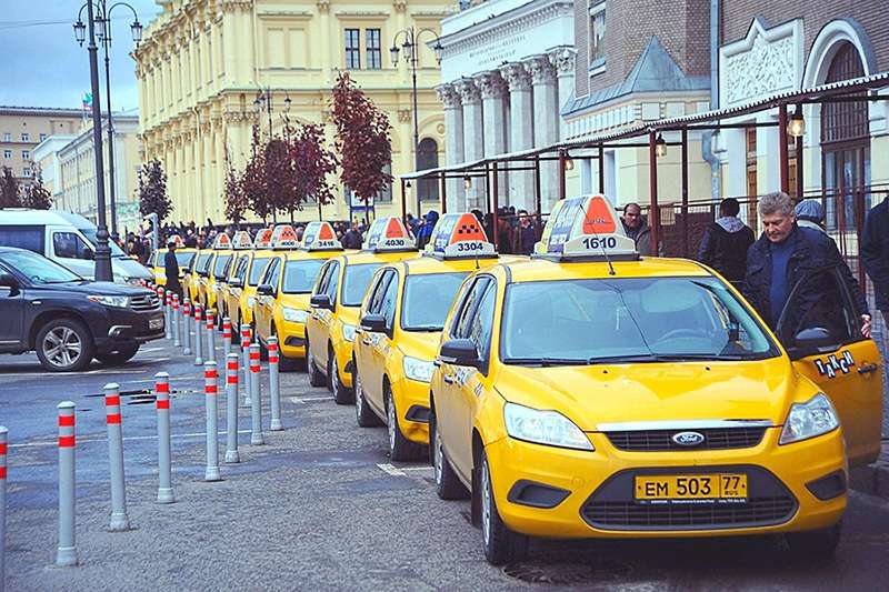 Госдума приняла проект базового закона о госрегулировании работы такси