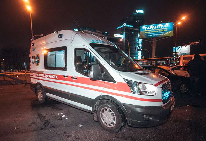В Киеве водитель Uber разбил четыре машины и вылетел через окно