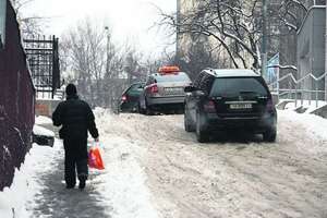 В Киеве увеличились тарифы такси из-за снегопада
