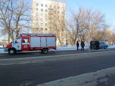 В Краматорске загорелось такси. Фото