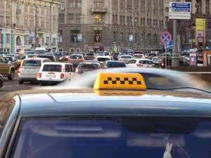 Таксисты Подмосковья могут работать в соседних областях