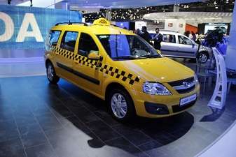 Машины для такси будут выпускать желтыми с завода