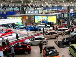 Украинцы начали скупать новые автомобили