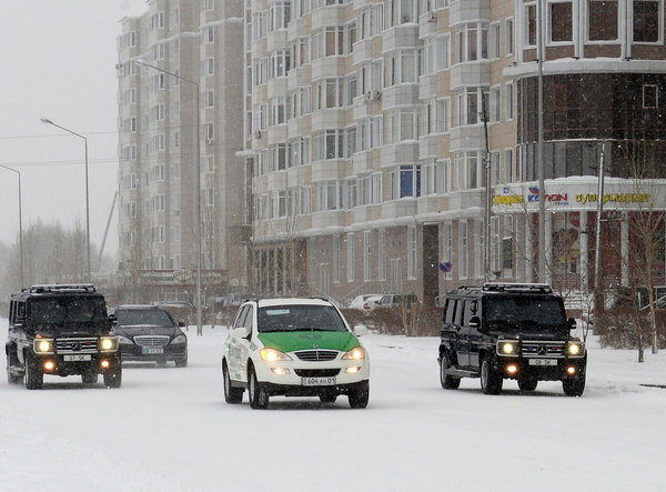 В Казахстане запустили сотню автомобилей «Эко такси»