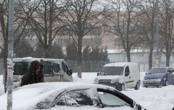 Киевляне из-за дождя побили рекорд по заказу такси