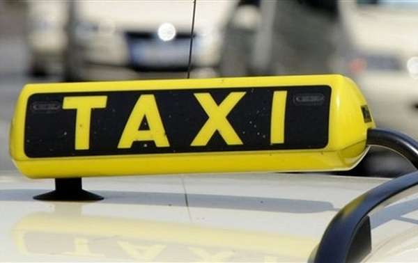 Услуги столичного такси "на тройку" оценивает более трети киевлян