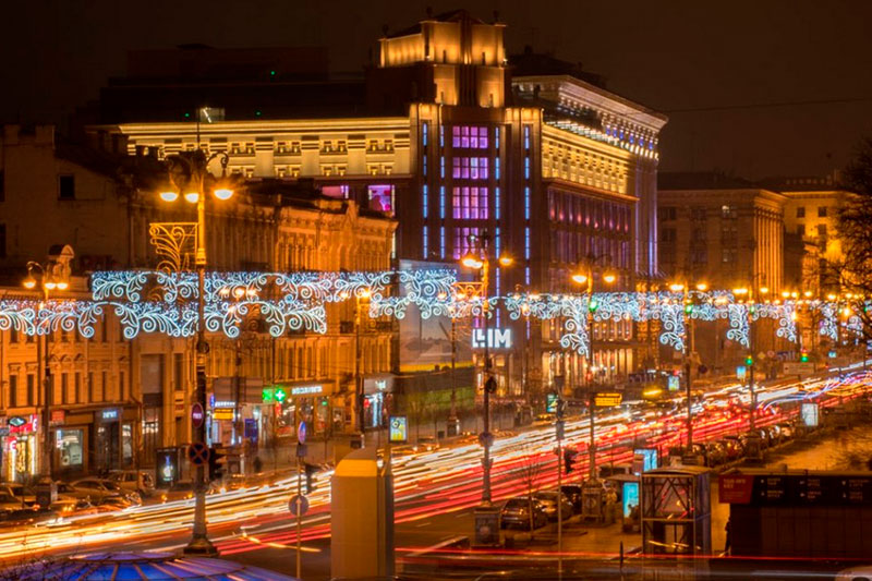 Петиция: жители Киева просят разрешить работу такси в новогоднюю ночь