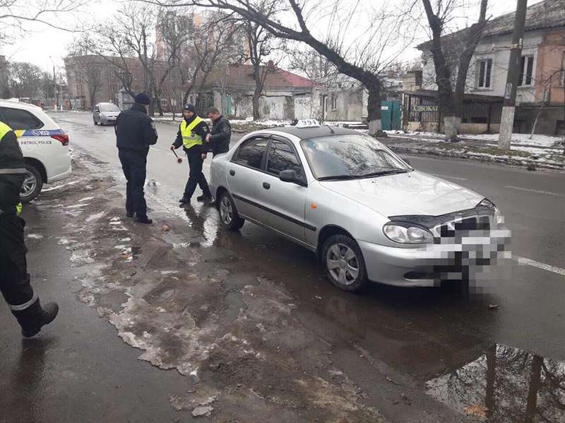 В Николаеве проверили на безопасность такси