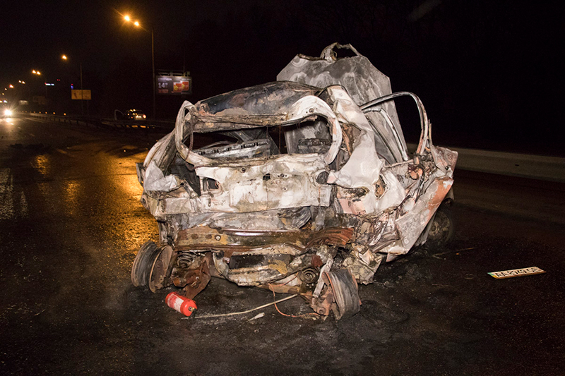 Водителя BMW X5, сбежавшего с места ДТП, где такси сгорело вместе с пассажиркой, оставили под стражей