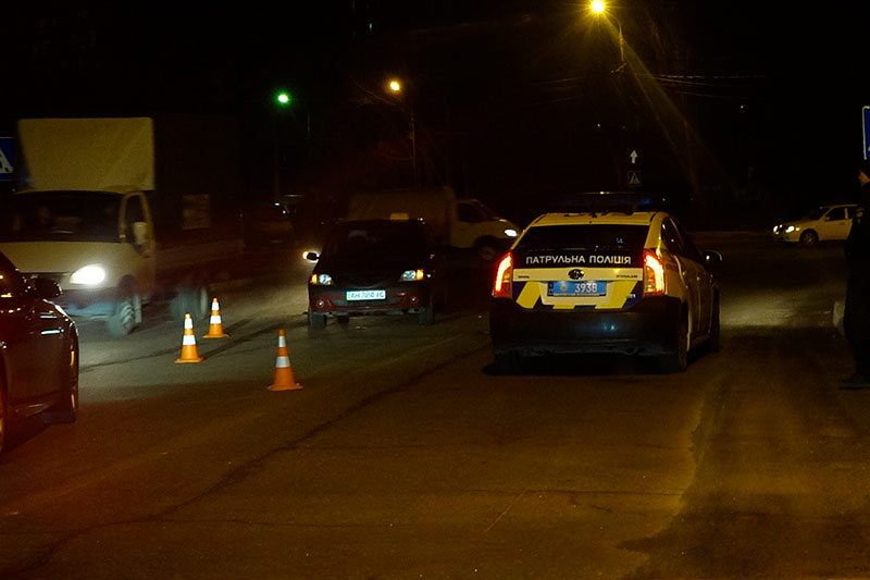 В Мариуполе таксист сбил мужчину на пешеходном переходе