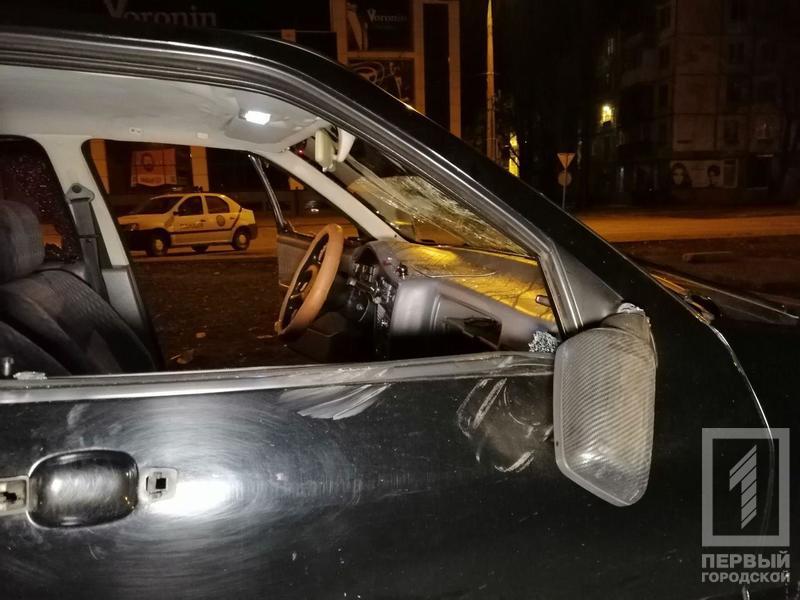 В Кривом Роге расстреляли такси с пассажирами. Полиция ищет очевидцев