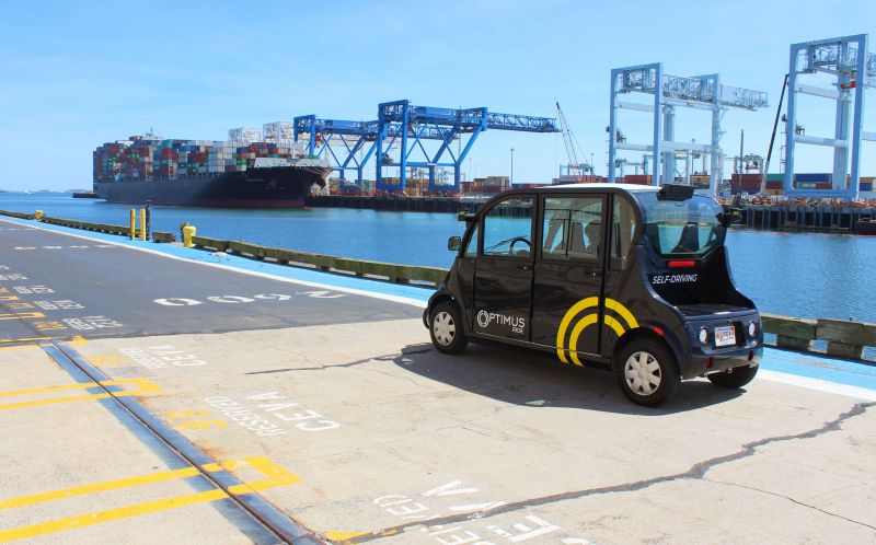 В Нью-Йорке запустили Optimus Rides - бесплатное беспилотное такси