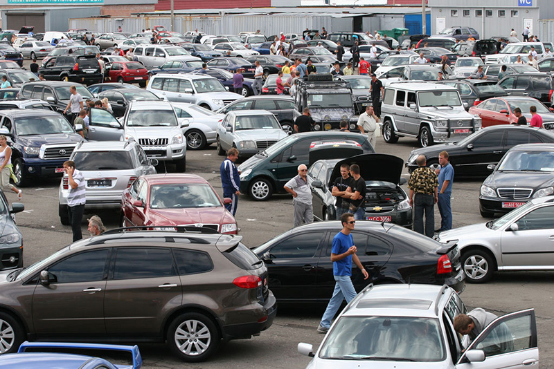 Права покупателей подержанных авто в Украине хотят защитить законом