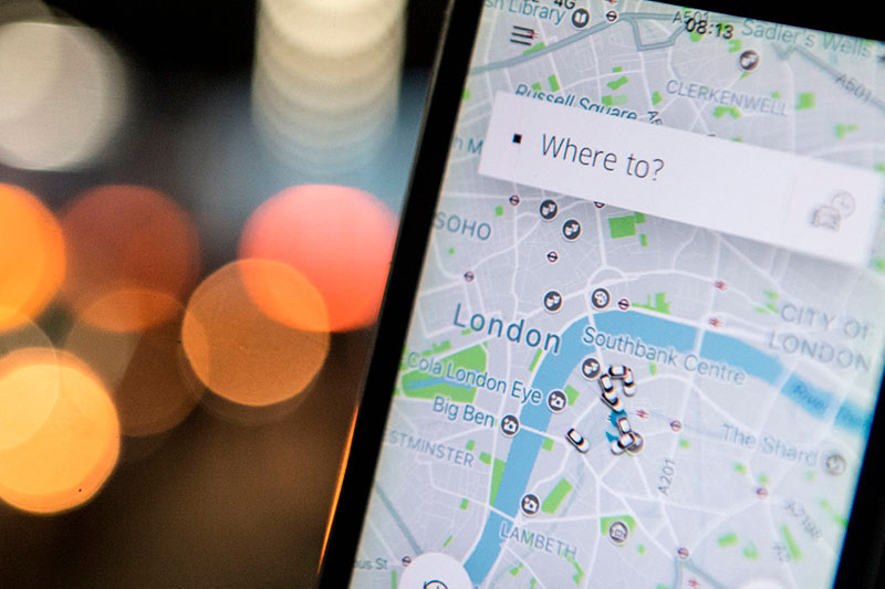 Лондон не продлил лицензию сервиса такси Uber