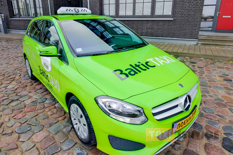 Таксисты возмущены действиями налоговой службы Латвии: 