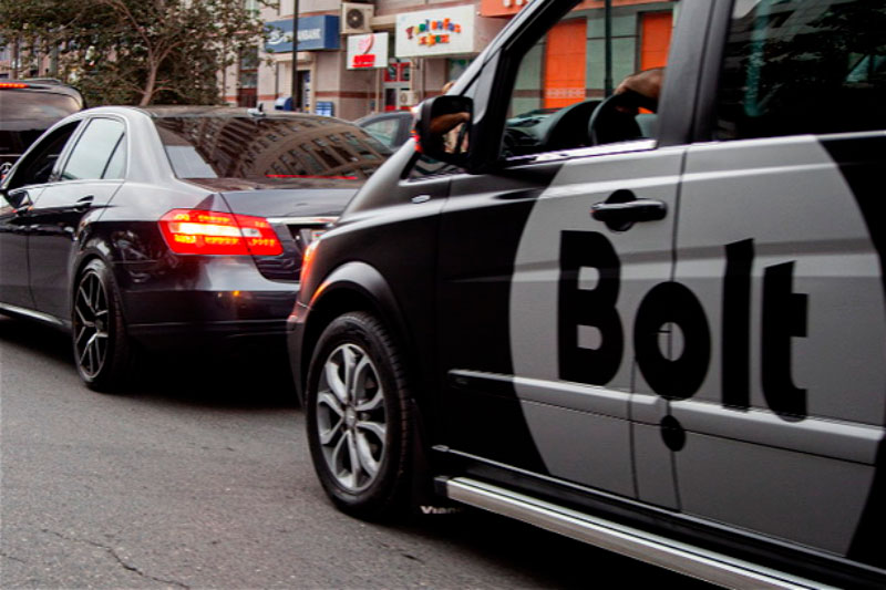 В Баку бастуют таксисты Bolt - низкие цены на услуги такси со стороны компании (видео)