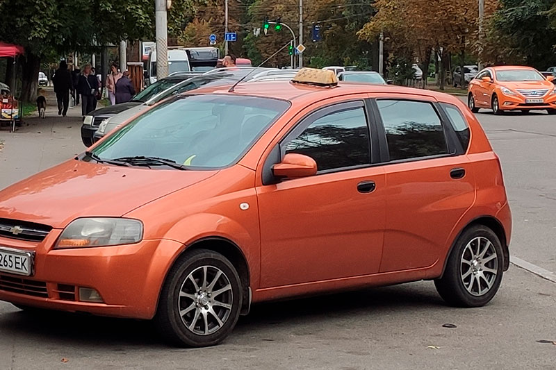 Сравнение цен: сколько сегодня стоит поездка на такси в Киеве