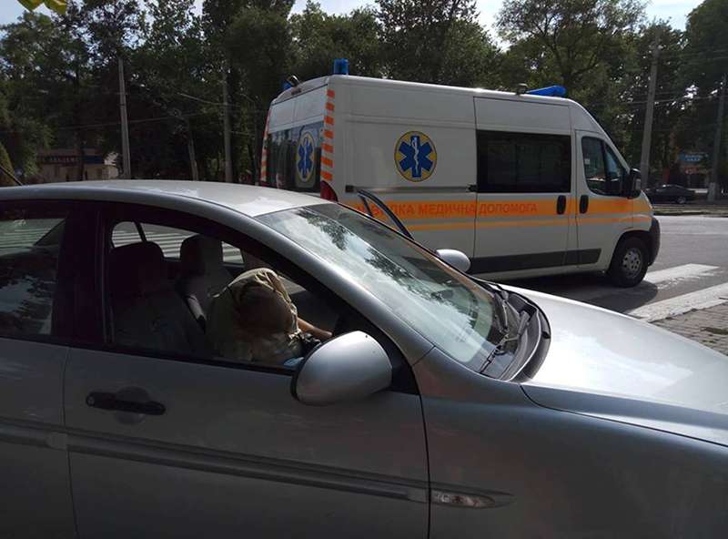 В Одессе за рулём своей машины скончался водитель такси