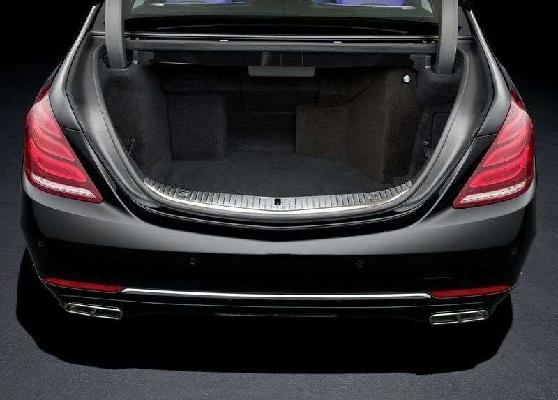 Как выглядят бронированные Mercedes за $1,5 млн для автопарка президента Украины