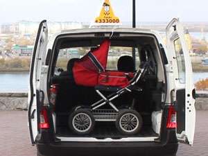 Молодая мама обокрала таксиста с помощью коляски