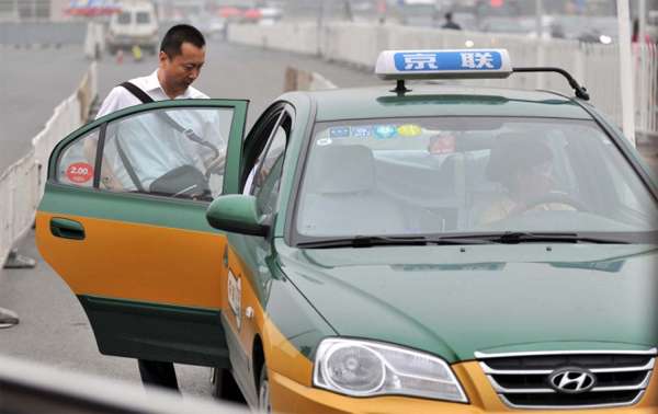 В Гуанчжоу бастуют водители такси
