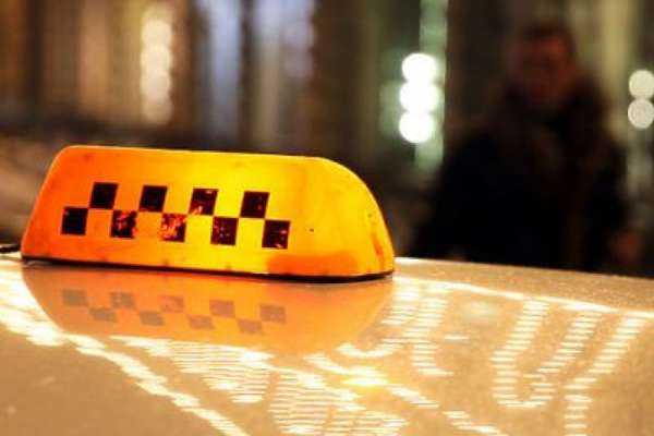 Харьковчанин убил пассажира такси, которое сбило его товарища